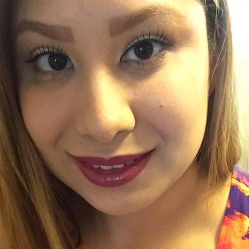 Meet your Posher, Adriana